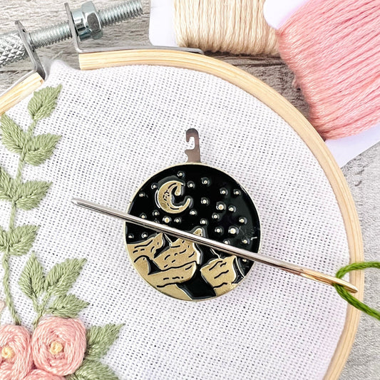 Mountain Needle Minder Needle Threader Magnetic - The Desert Stream Stitch
