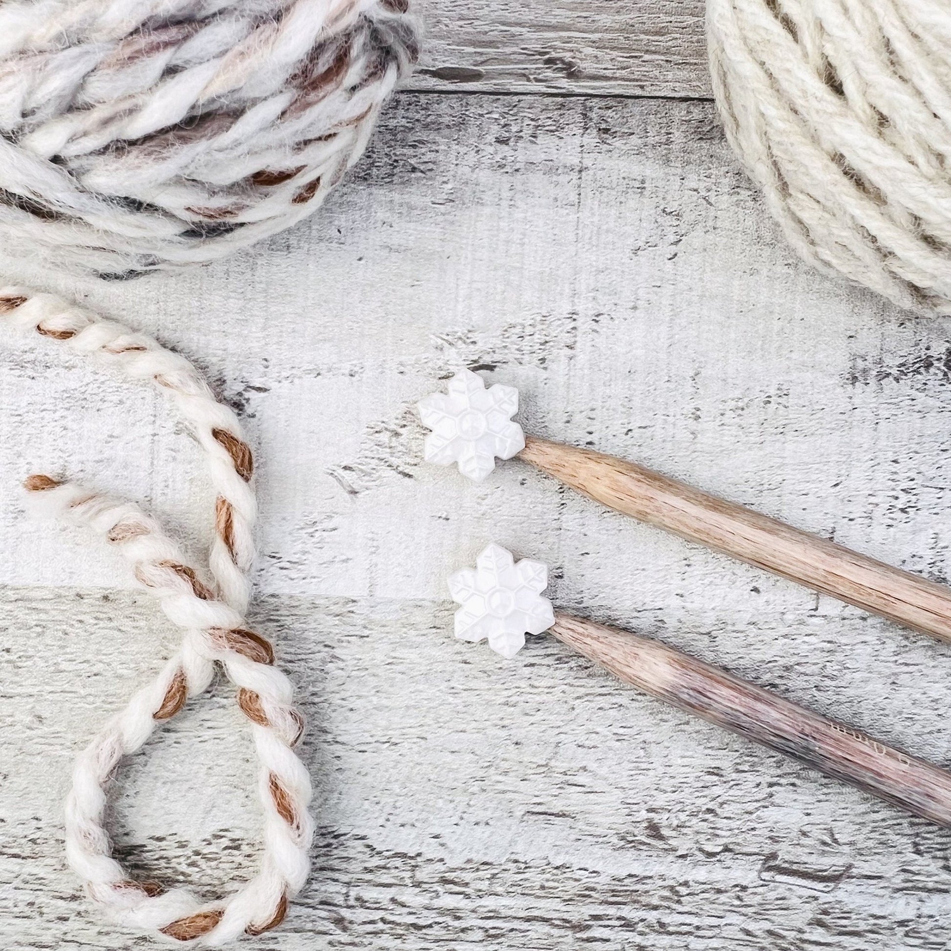 Snowflake Stitch Stoppers Knitting Needle Point Protectors - The Desert Stream Stitch