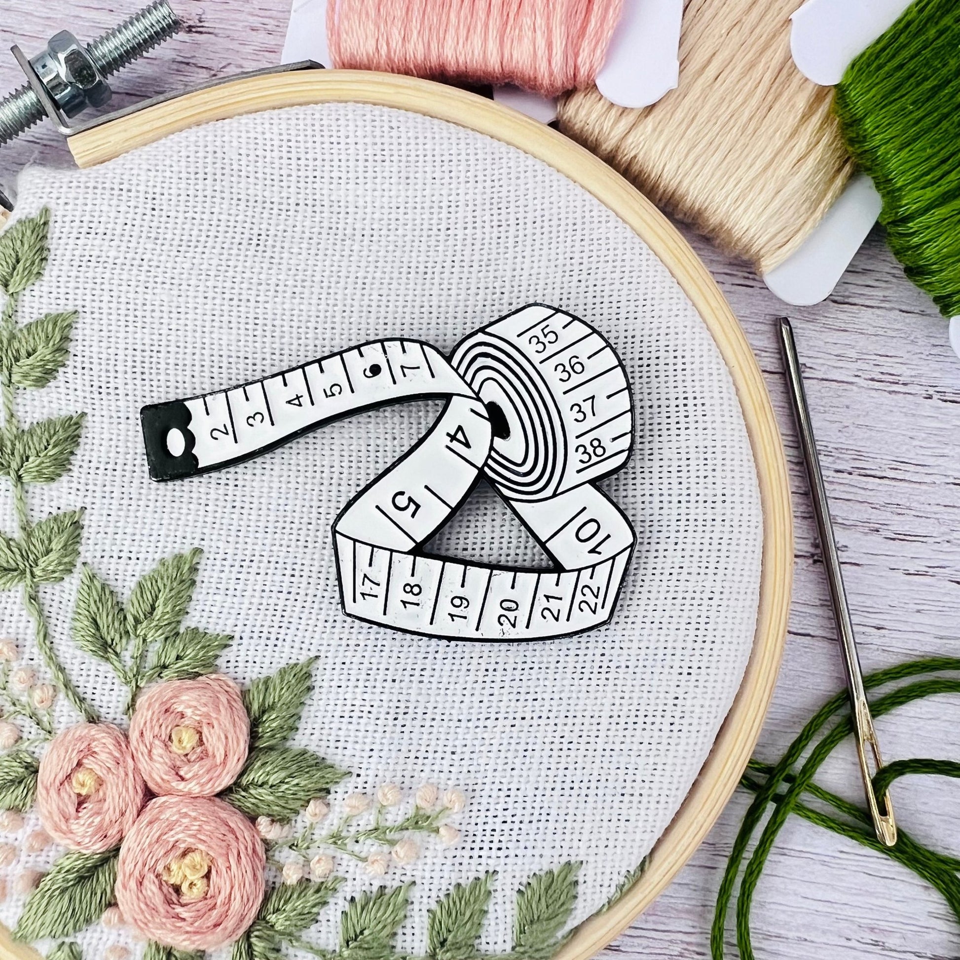 Tape Measure Needle Minder Magnetic - The Desert Stream Stitch