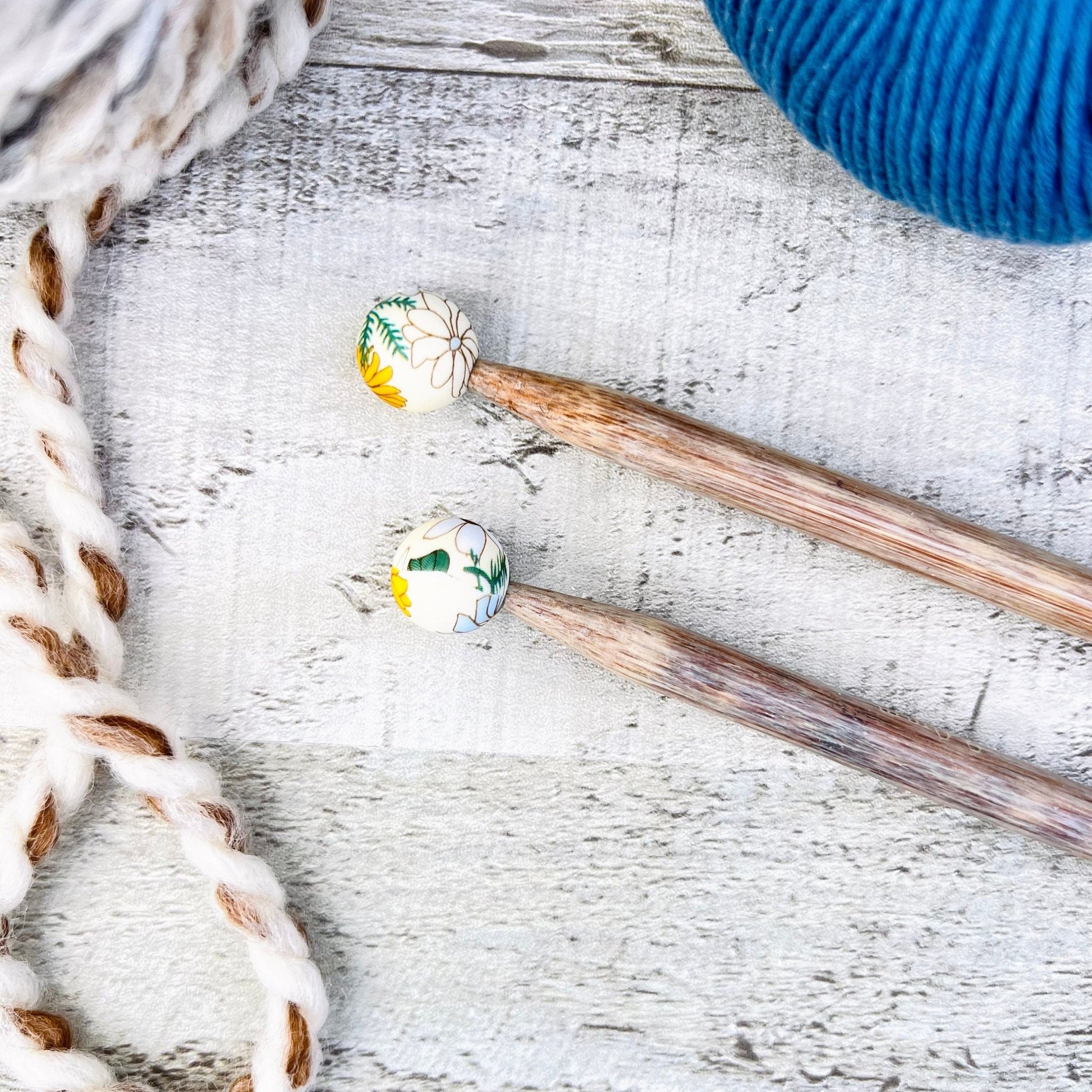 Floral Stitch Stoppers Knitting Needle Point Protectors - The Desert Stream Stitch