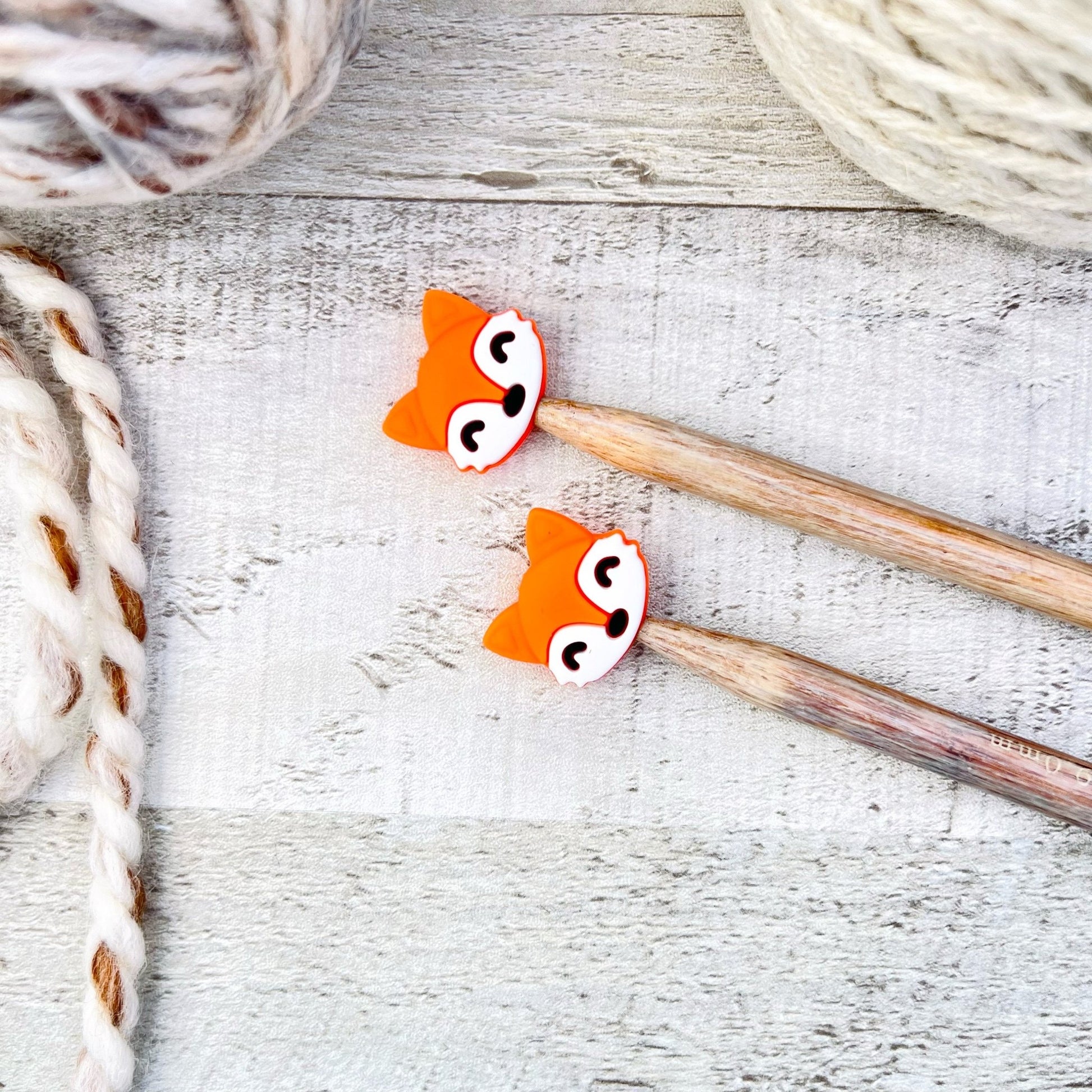 Fox Stitch Stoppers Knitting Needle Point Protectors - The Desert Stream Stitch