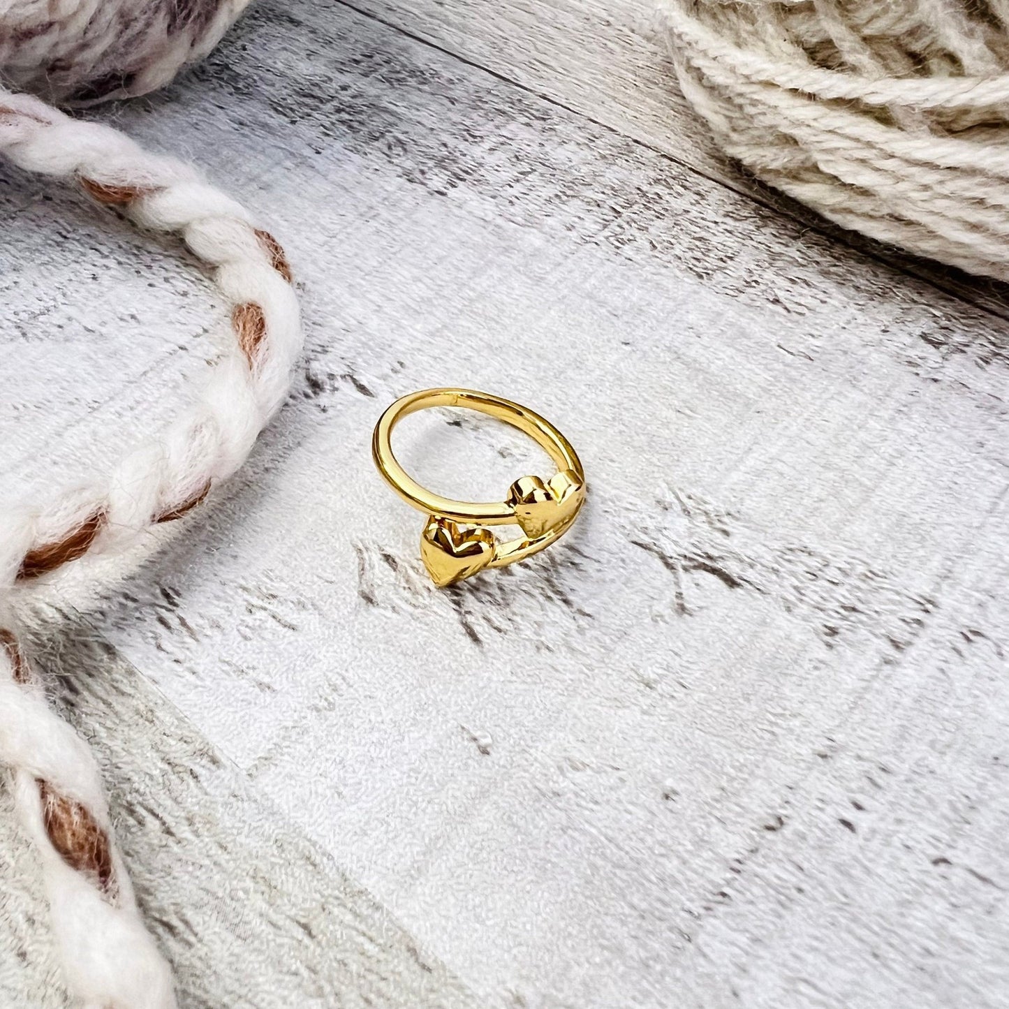 Heart Adjustable Tension Ring 18K Gold - The Desert Stream Stitch