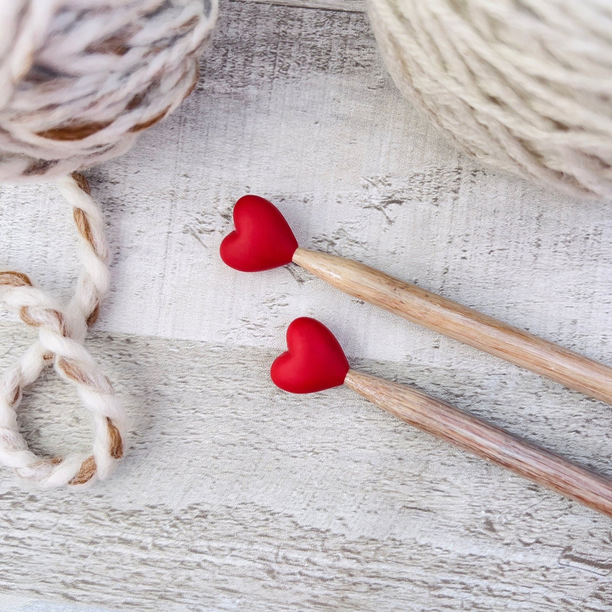 Heart Knitting Notions Tin Set - The Desert Stream Stitch