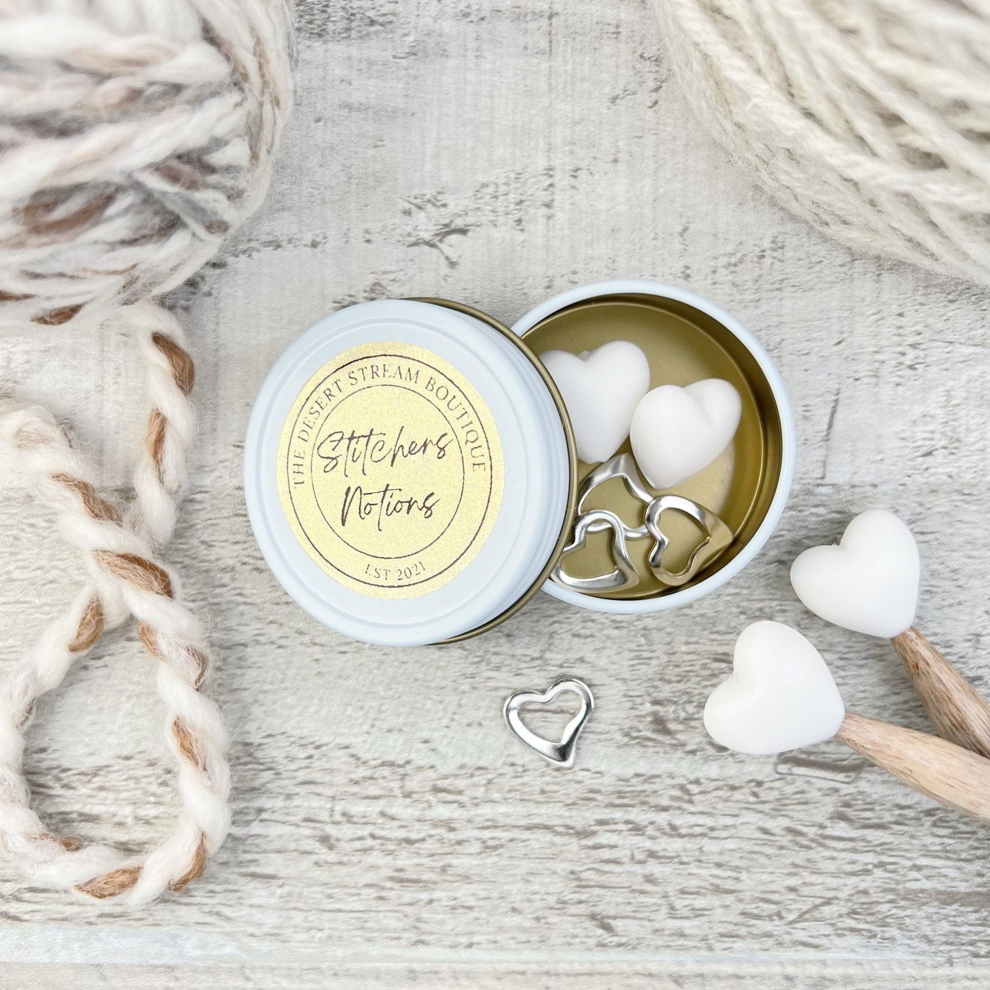 Heart Knitting Notions Tin Set - The Desert Stream Stitch