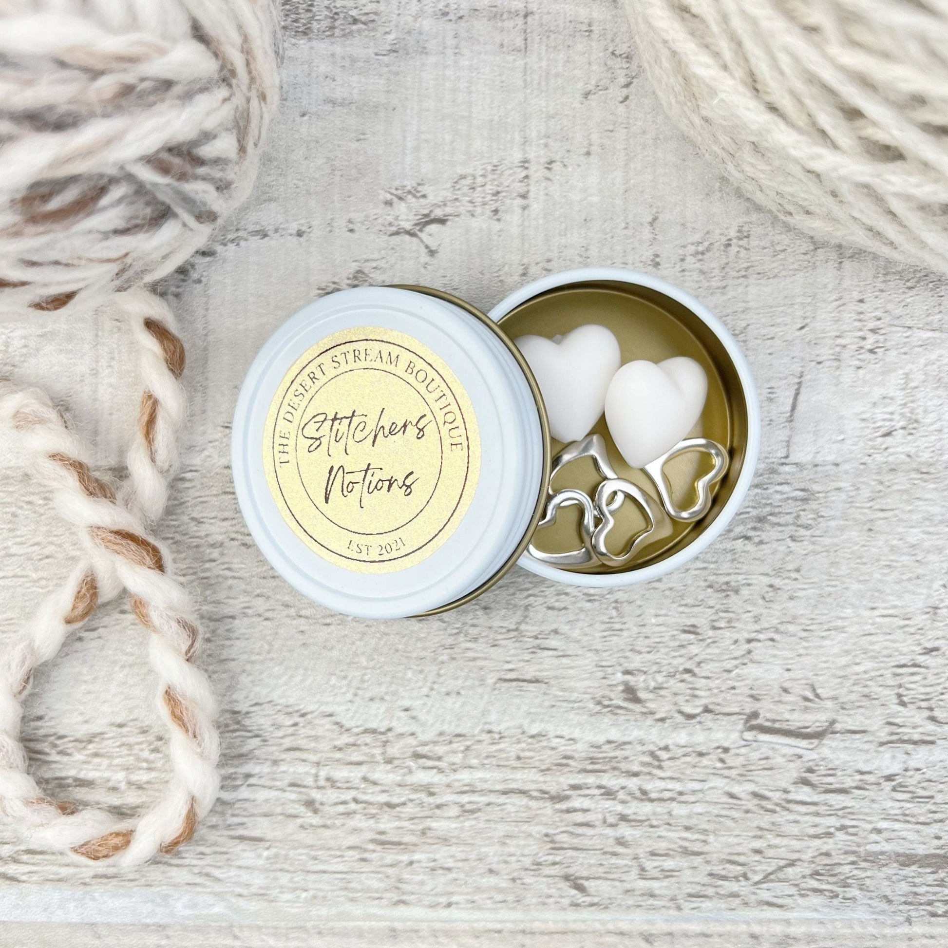Heart Knitting Notions Tin Set - The Desert Stream Stitch