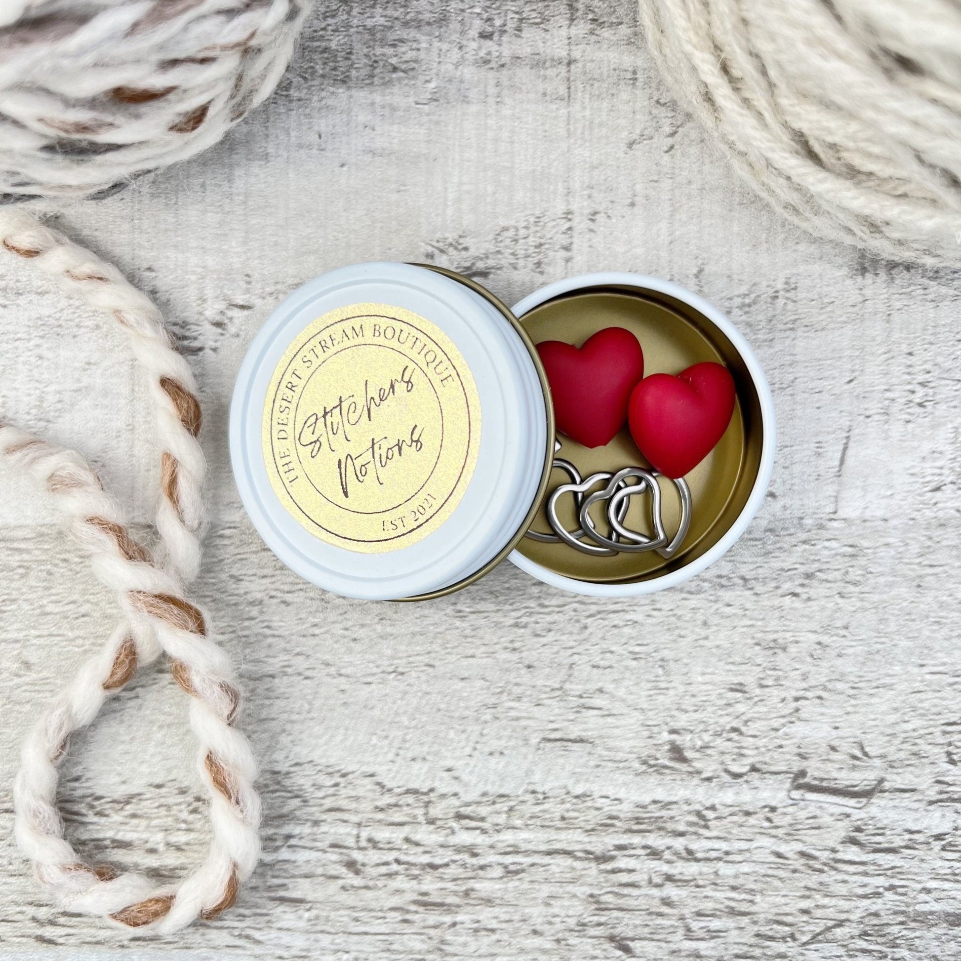 Heart Knitting Notions Tin Set - The Desert Stream Stitch