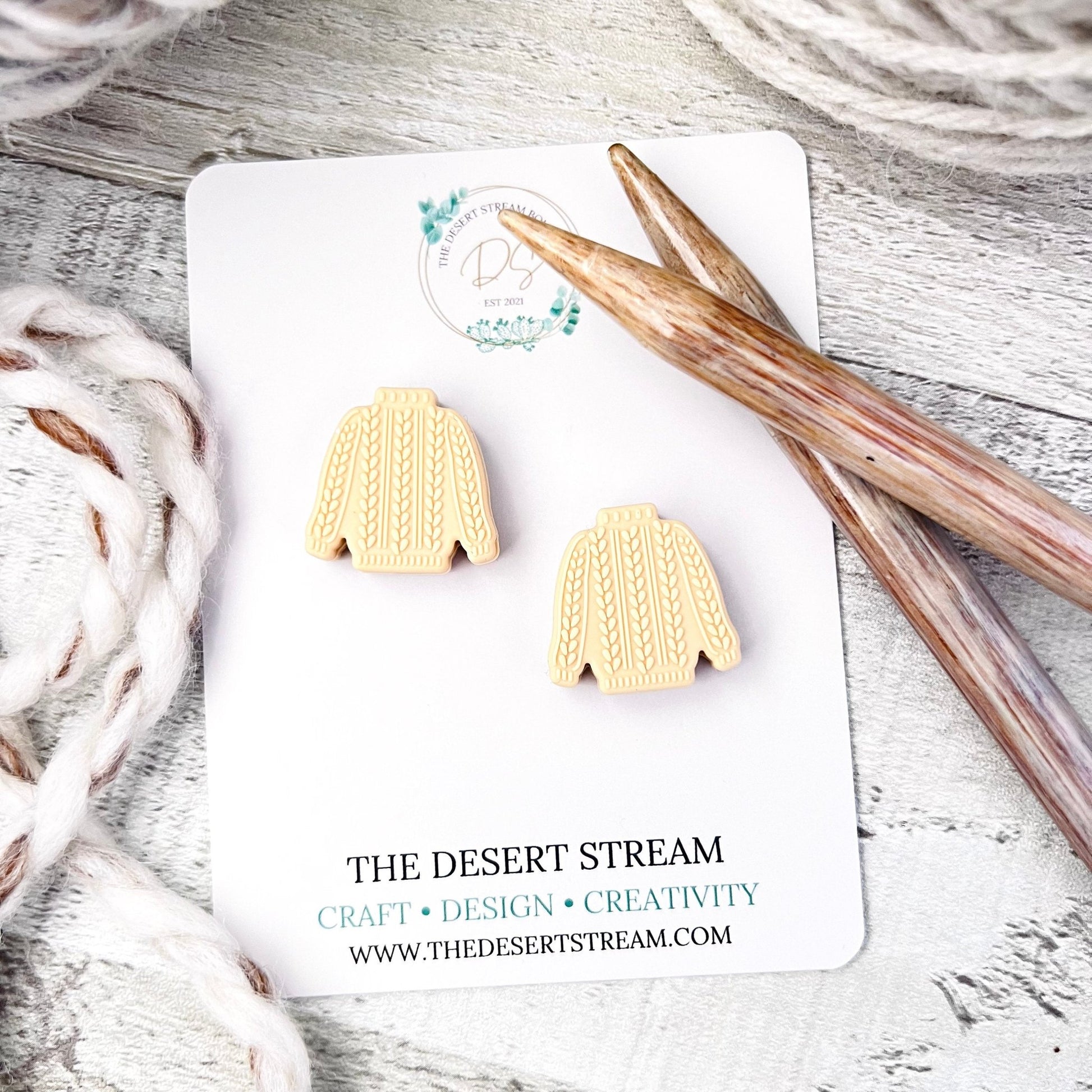 Knitted Sweater Stitch Stoppers - The Desert Stream Stitch