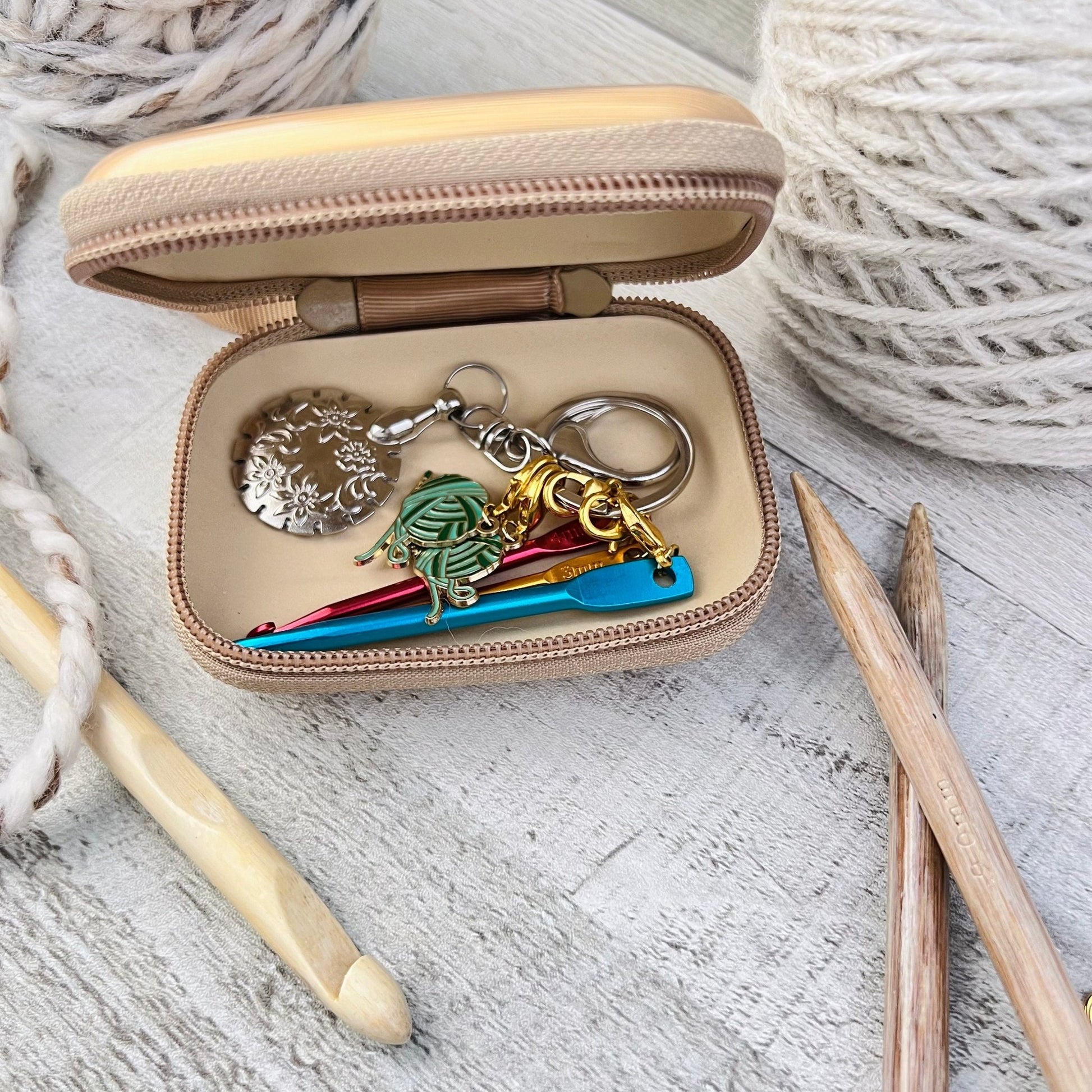 Notions Accessories Case - The Desert Stream Stitch