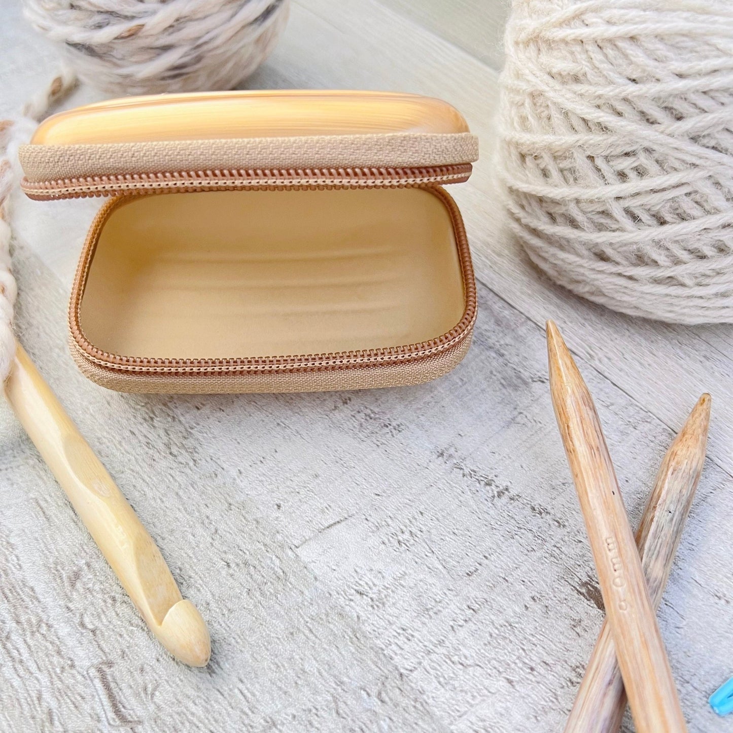 Notions Accessories Case - The Desert Stream Stitch