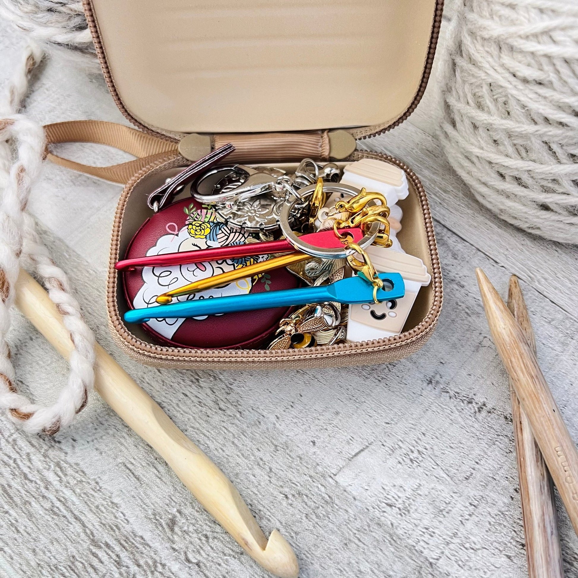 Notions Accessories Case - The Desert Stream Stitch
